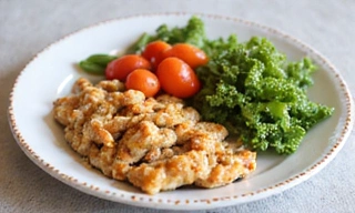 Kolorowy, zdrowy posiłek na talerzu